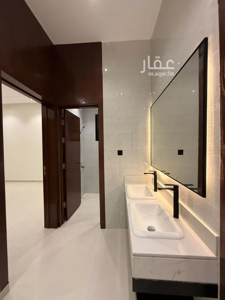 Floor for Sale in Riyadh Al Uraija Al Gharbiyah صورة 3