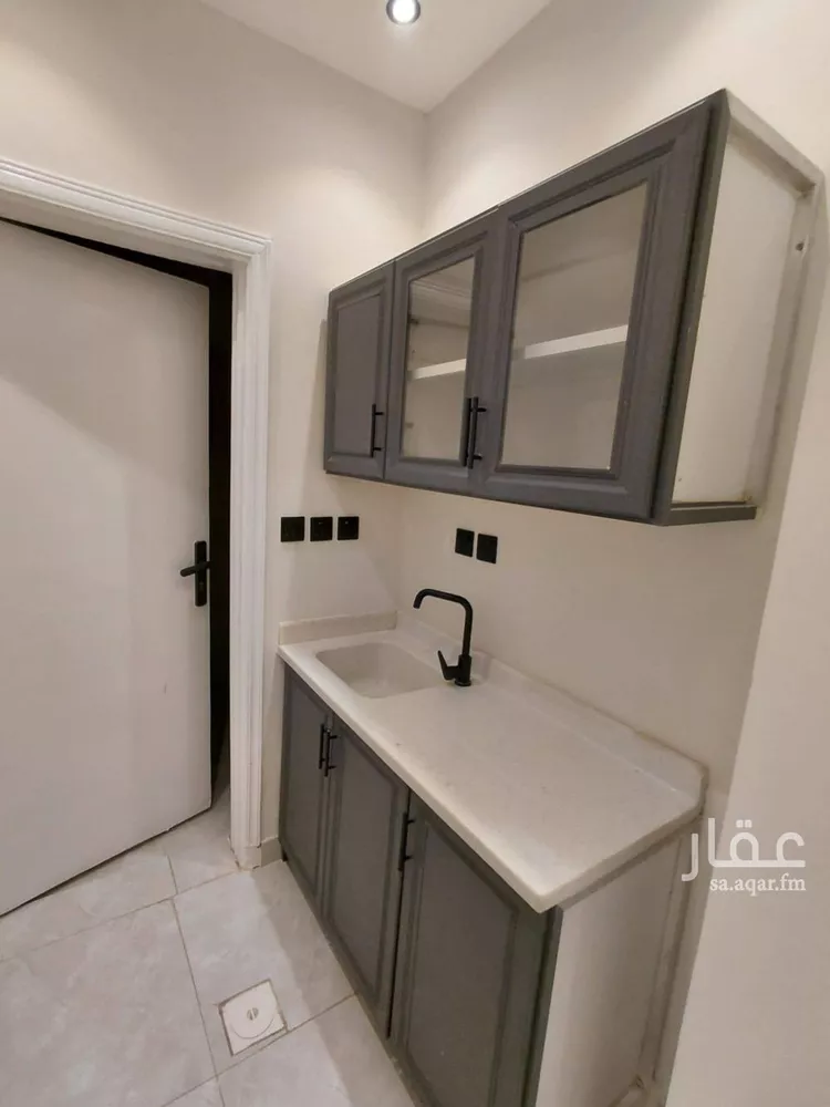شقة للإيجار في شارع تبوك, حي اليرموك, مدينة الرياض, منطقة الرياض 6