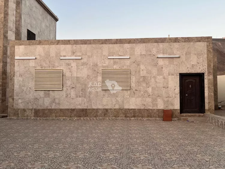فيلا للبيع في شارع ابن عبدالحق, حي طيبة, مدينة المدينة المنورة, منطقة المدينة المنورة 3