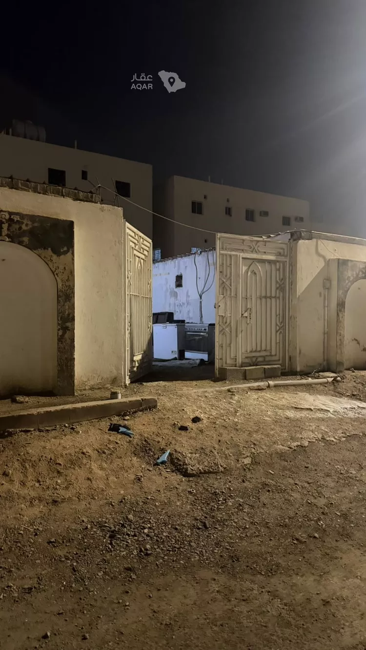 أرض للبيع في حي العزيزية, مدينة المدينة المنورة, منطقة المدينة المنورة صورة 3