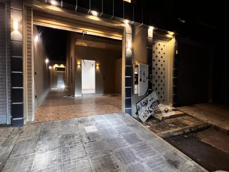 Floor for Rent in Riyadh Badr 16