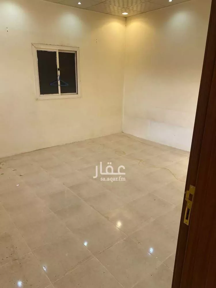 بيت للإيجار في شارع عبد العزيز الطبيري ، حي الحرازات ، جدة ، جدة صورة 5