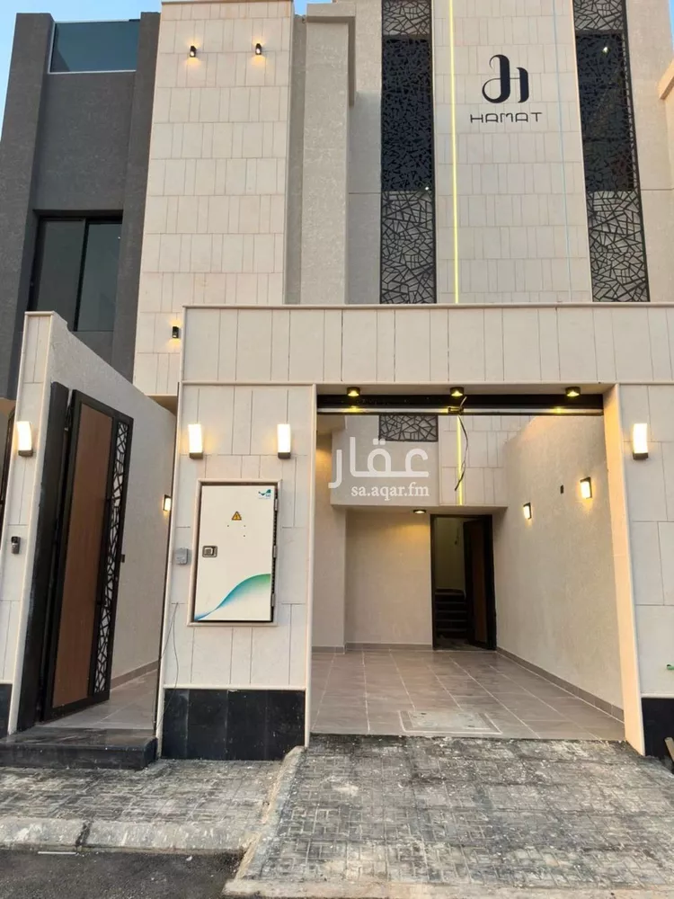 Floor for Sale in Riyadh Dirab 15