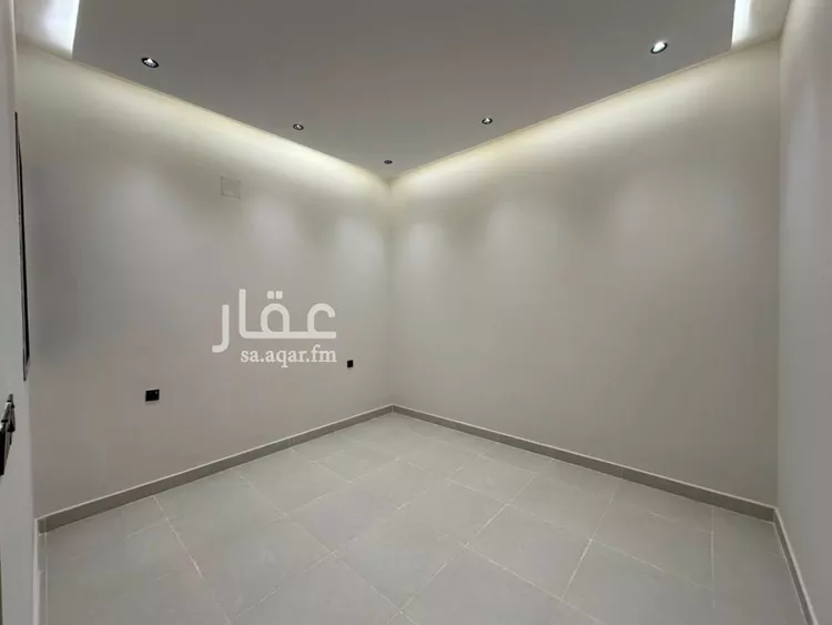 Floor for Sale in Riyadh Dirab 9