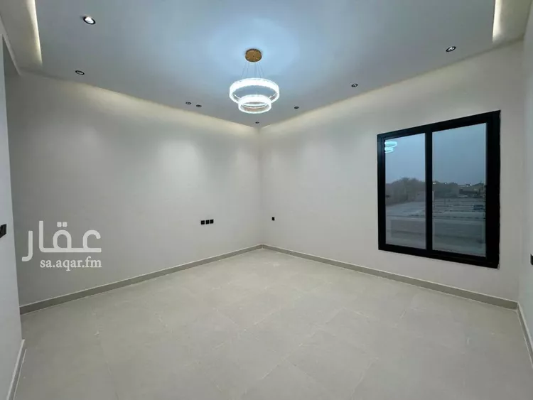 Floor for Sale in Riyadh Dirab 12