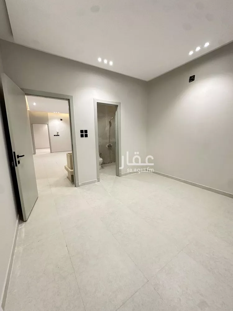 Floor for Sale in Riyadh Tuwaiq 18
