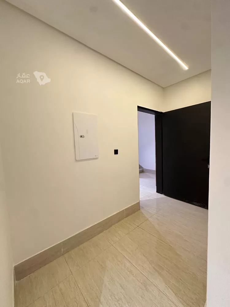 دور للبيع في شارع عبدالله بن نمير, حي طويق, مدينة الرياض, منطقة الرياض 8