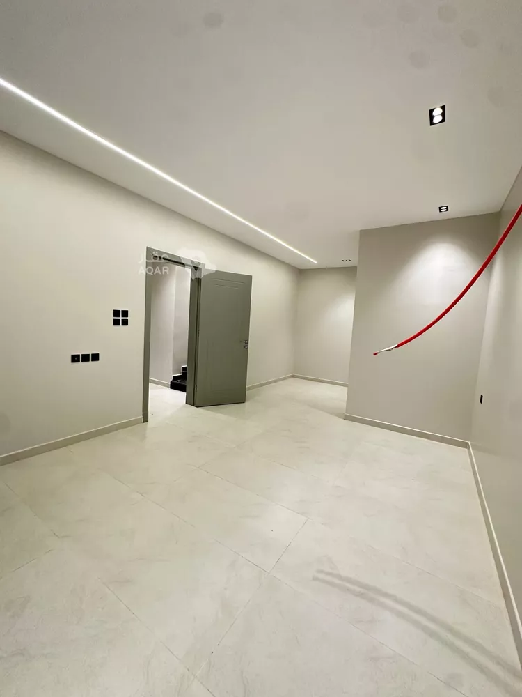 Villa for Sale in Riyadh Tuwaiq 14