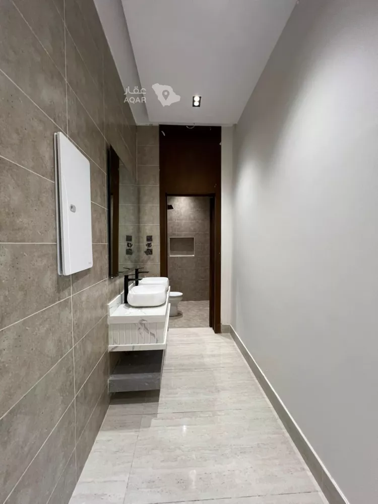 Floor for Sale in Riyadh Tuwaiq 9