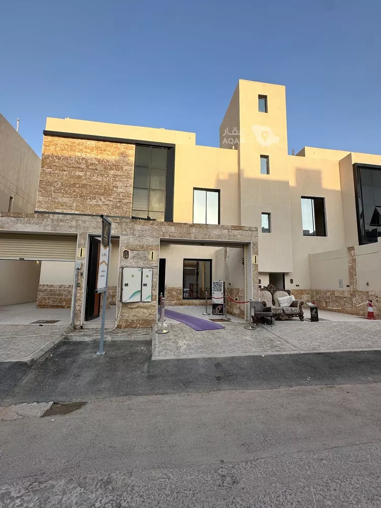 فيلا للبيع في شارع أحمد بن محمد العيالي, حي عكاظ, مدينة الرياض, منطقة الرياض