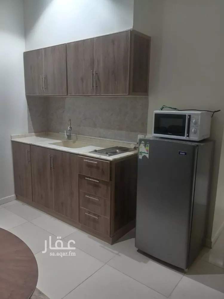 شقة للإيجار في شارع المطار, حي الروضة, مدينة جازان, منطقة جازان 7