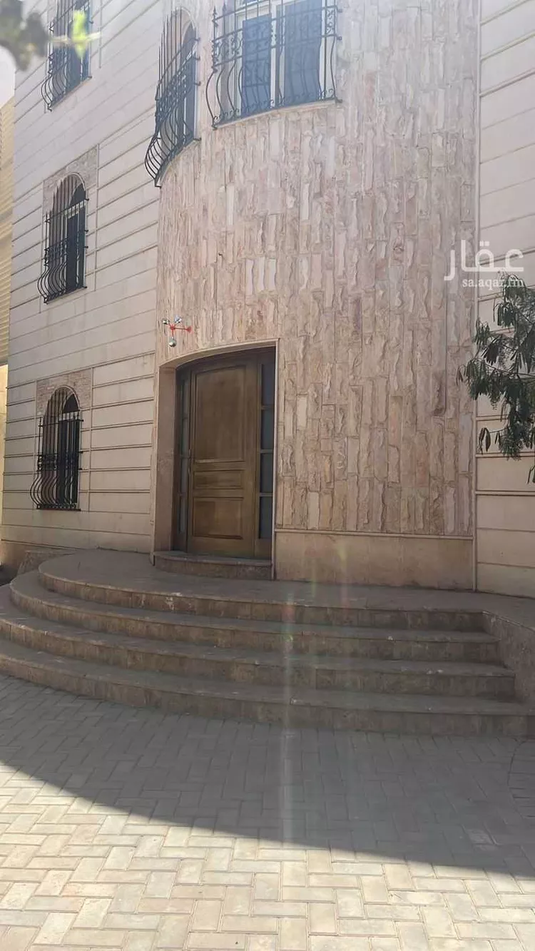 فيلا للبيع في شارع مقدام بن داوود ، حي الجماوات ، المدينة المنورة ، منطقة المدينة المنورة صورة 2