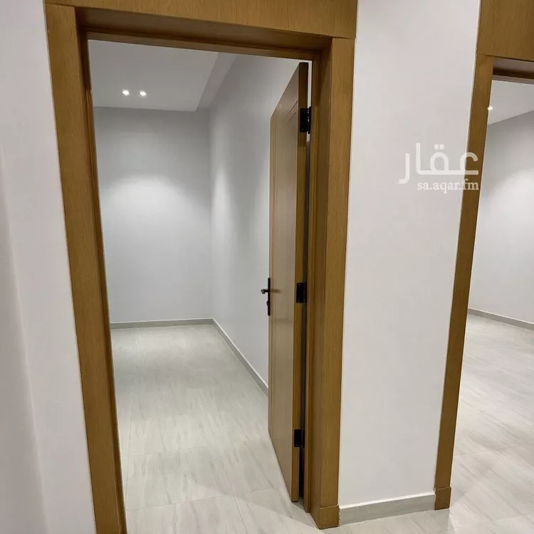 دور للبيع في شارع العزم, حي بدر, مدينة الرياض, منطقة الرياض صورة 2