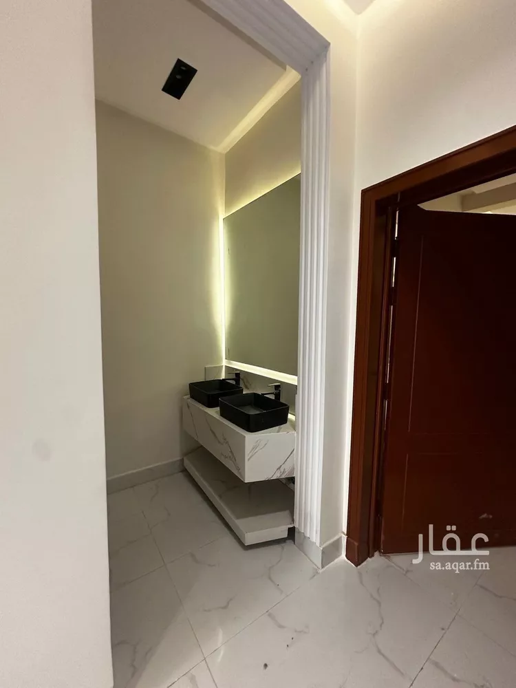 فيلا للإيجار في شارع جمال الدين أبي السعود ظهيرة, حي الرمال, مدينة الرياض, منطقة الرياض صورة 2