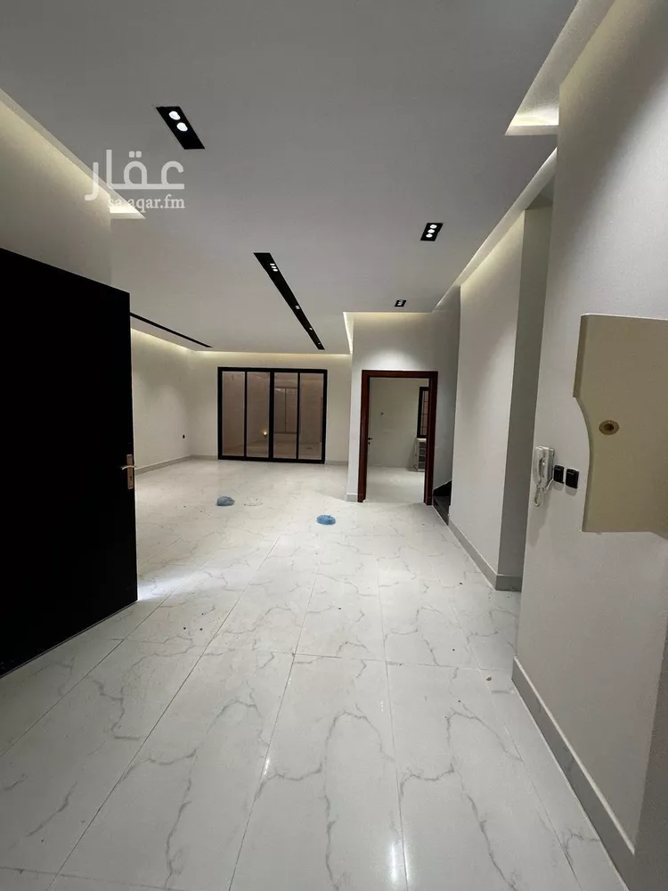 فيلا للإيجار في شارع جمال الدين أبي السعود ظهيرة, حي الرمال, مدينة الرياض, منطقة الرياض صورة 3
