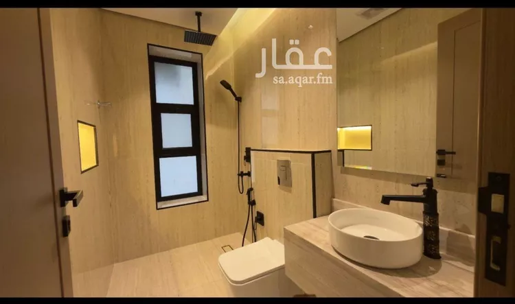 شقة للبيع في شارع القيصومة, حي الحمراء, مدينة الخبر, المنطقة الشرقية 8