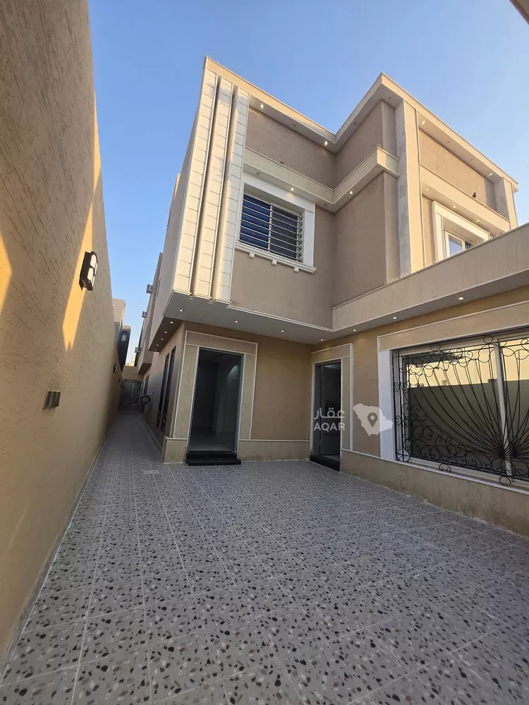 فيلا للإيجار في شارع عبدالعزيز العبادي, حي الرمال, مدينة الرياض, منطقة الرياض 15