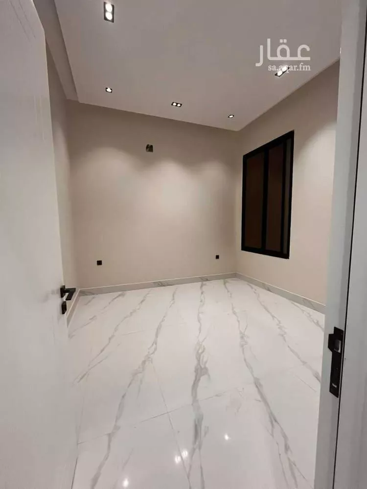 Floor for Rent in Riyadh Dhahrat Namar 11