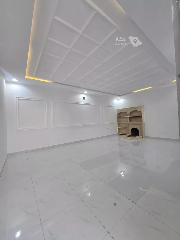 فيلا للإيجار في شارع عبدالعزيز العبادي, حي الرمال, مدينة الرياض, منطقة الرياض 13