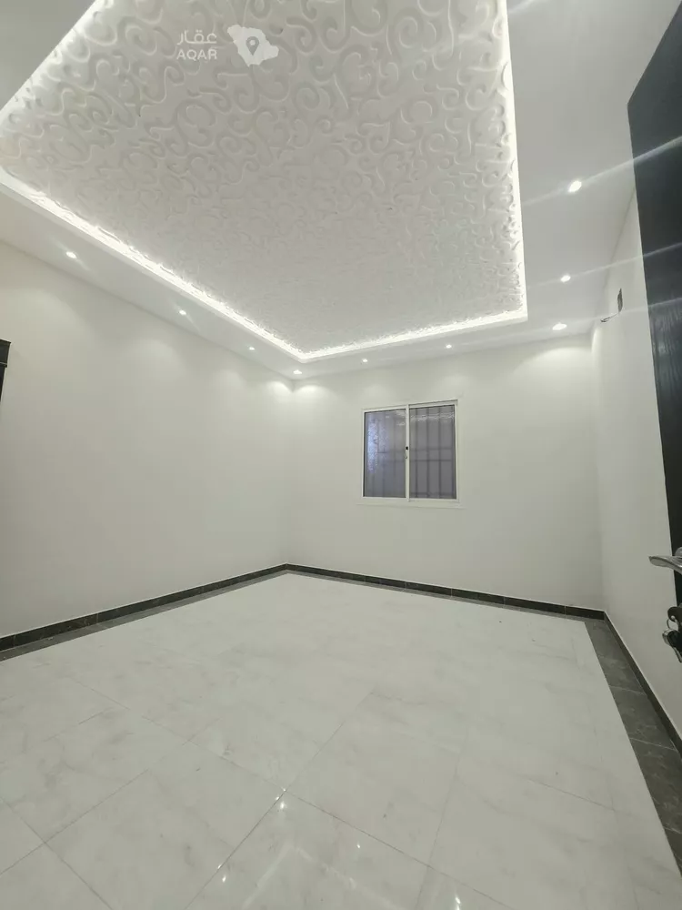 فيلا للبيع في شارع عمر مكرم, حي الرمال, مدينة الرياض, منطقة الرياض 13