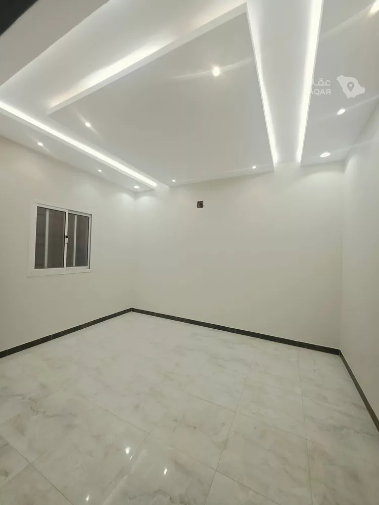 فيلا للبيع في شارع عمر مكرم, حي الرمال, مدينة الرياض, منطقة الرياض 11
