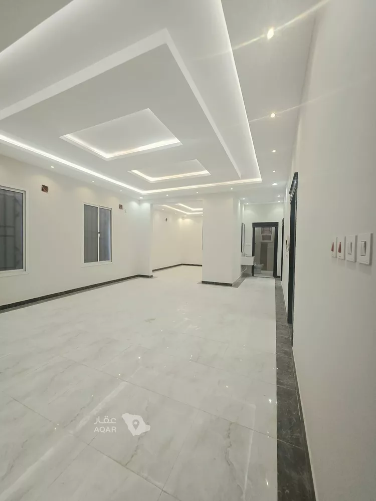 فيلا للبيع في شارع عمر مكرم, حي الرمال, مدينة الرياض, منطقة الرياض 9