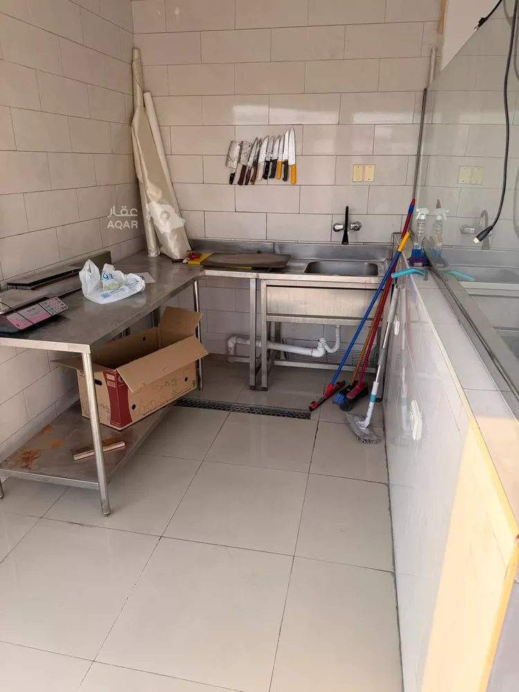 Shop for Rent in Al Hofuf Al Khars