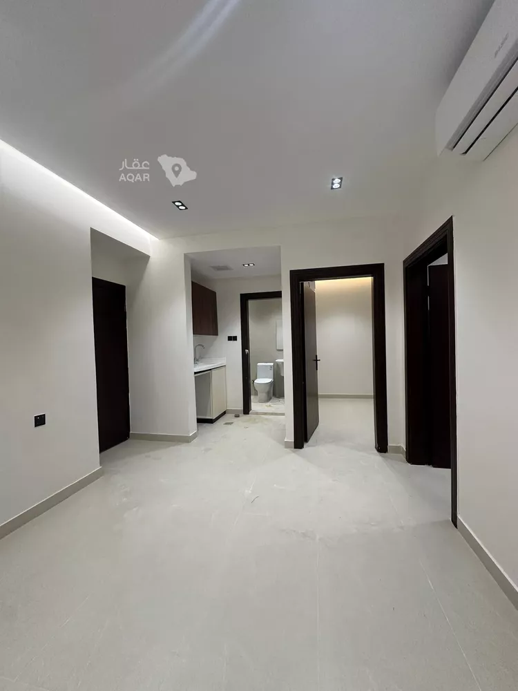 شقة للإيجار في شارع عثمان بن عيسى, حي الإزدهار, مدينة الرياض, منطقة الرياض صورة 2