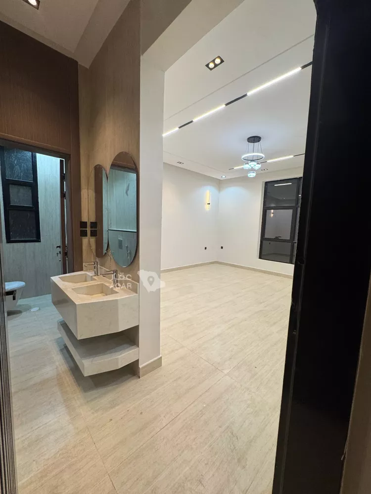 دور للبيع في شارع الذهبي, حي طويق, مدينة الرياض, منطقة الرياض صورة 4