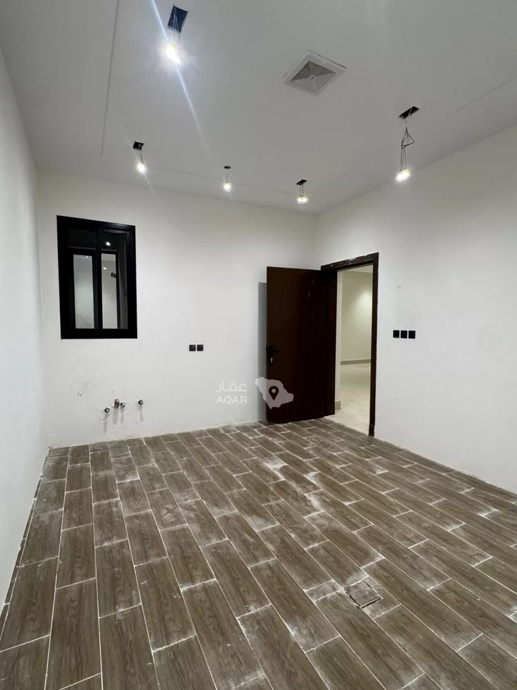 دور للبيع في شارع الذهبي, حي طويق, مدينة الرياض, منطقة الرياض صورة 3
