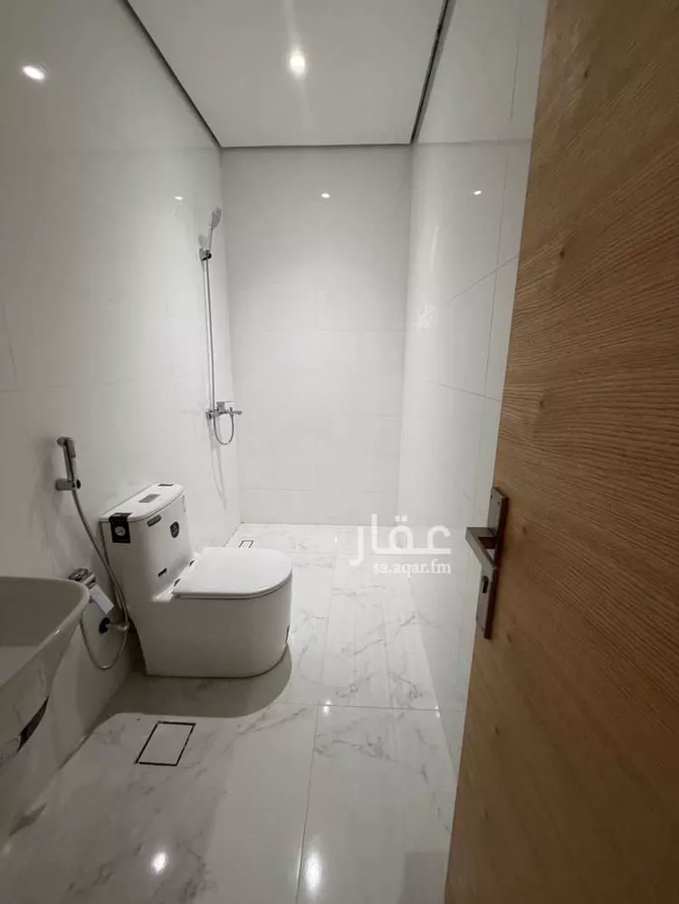دور للبيع في شارع ميمونة بنت الحارث, حي ظهرة البديعة, مدينة الرياض, منطقة الرياض 6