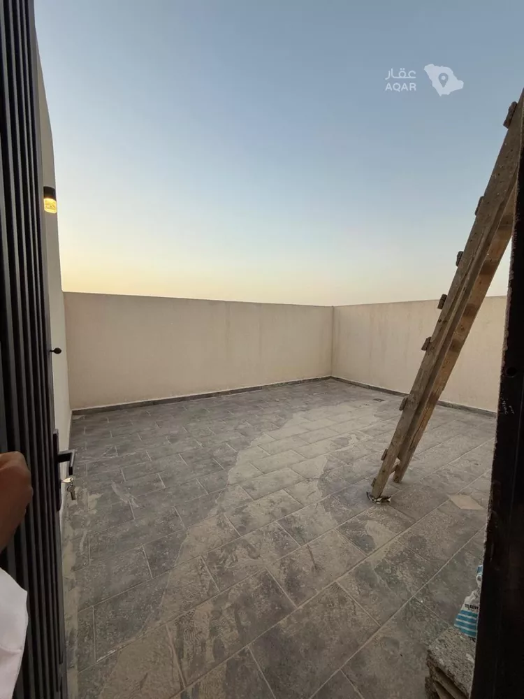 شقة للبيع في شارع ميمونة بنت الحارث, حي ظهرة البديعة, مدينة الرياض, منطقة الرياض 8