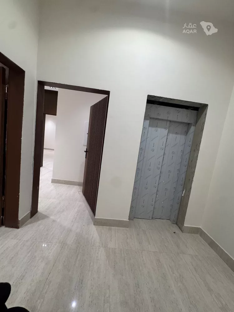 دور للبيع في شارع حمزة بن عبدالمطلب, حي الحزم, مدينة الرياض, منطقة الرياض صورة 2