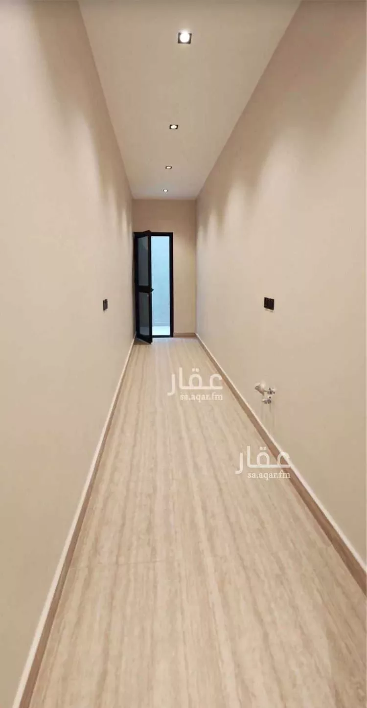 Floor for Rent in Riyadh Al Arid 9