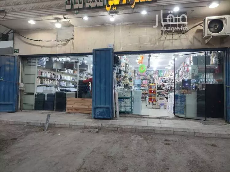 محل للإيجار في شارع محمد بن الأحمر ، حي الندوة ، الرياض ، منطقة الرياض صورة 2