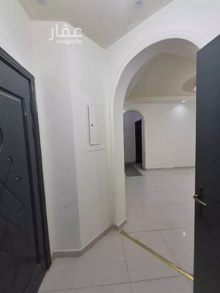 شقة للإيجار في شارع نصف بن المغيره بن الضحاك الحزامي ، حي الملك فهد ، المدينة المنورة ، منطقة المدينة المنورة 8