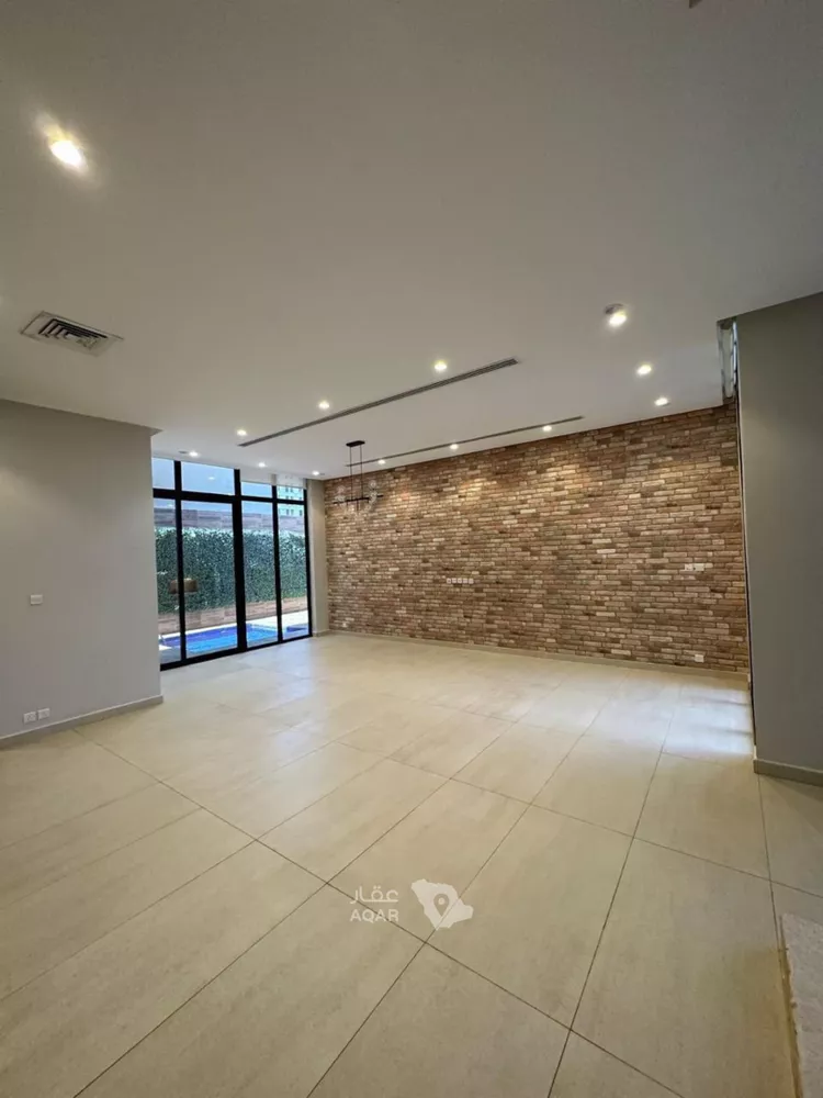 Villa for Sale in Al Khobar At Tahliyah 6