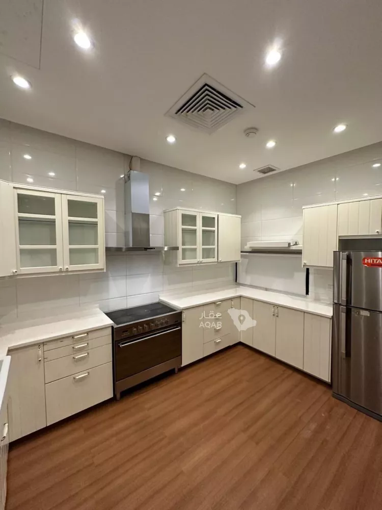 Villa for Sale in Al Khobar At Tahliyah 16