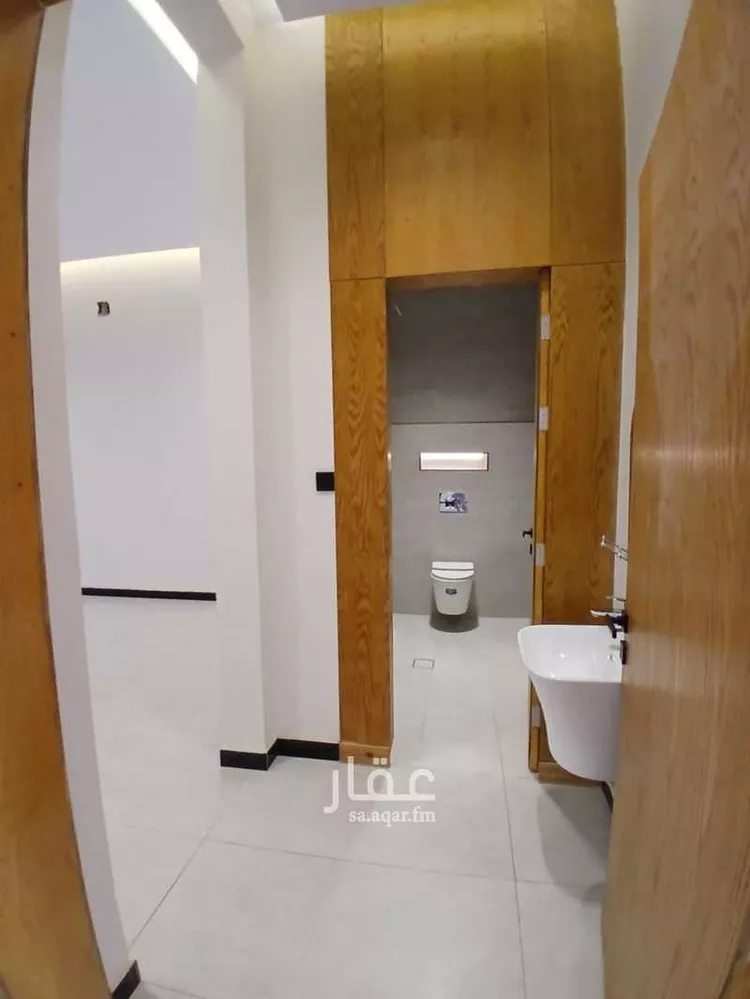 Villa for Sale in Riyadh Al Janadriyah 7