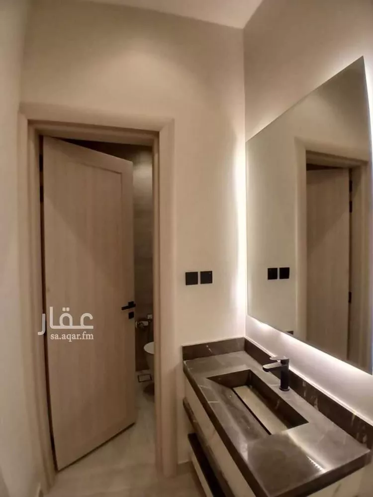 فيلا للبيع في شارع علي بن أبي طاهر, حي الرمال, مدينة الرياض, منطقة الرياض صورة 3