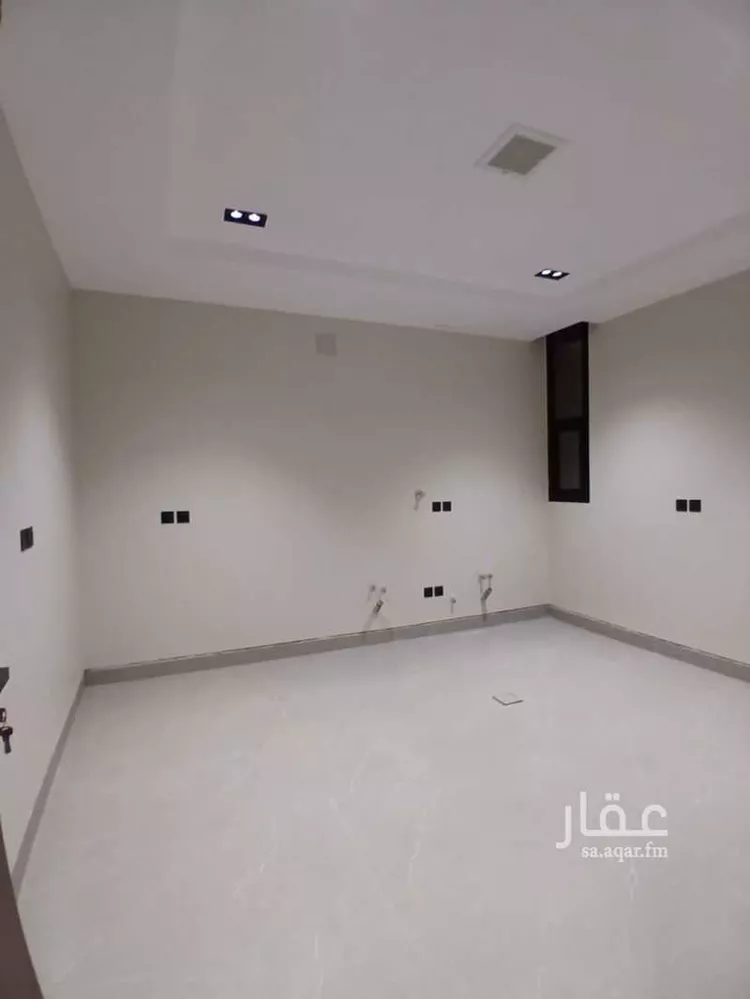 Floor for Sale in Riyadh Ishbiliyah 13