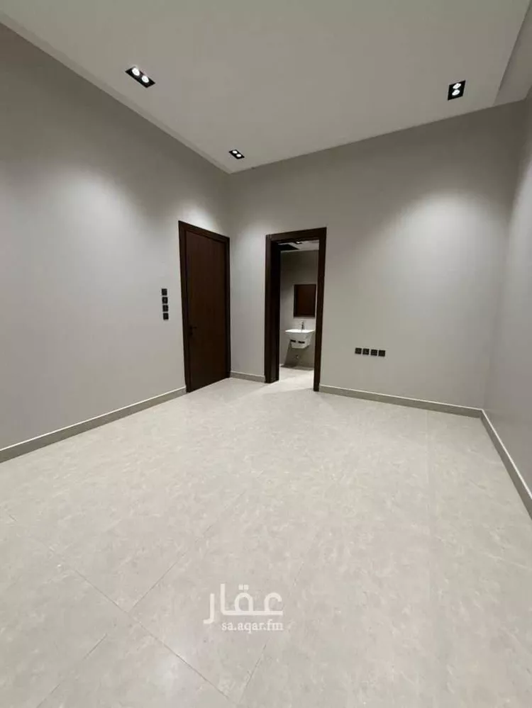 Villa for Sale in Riyadh Ar Rimal 7