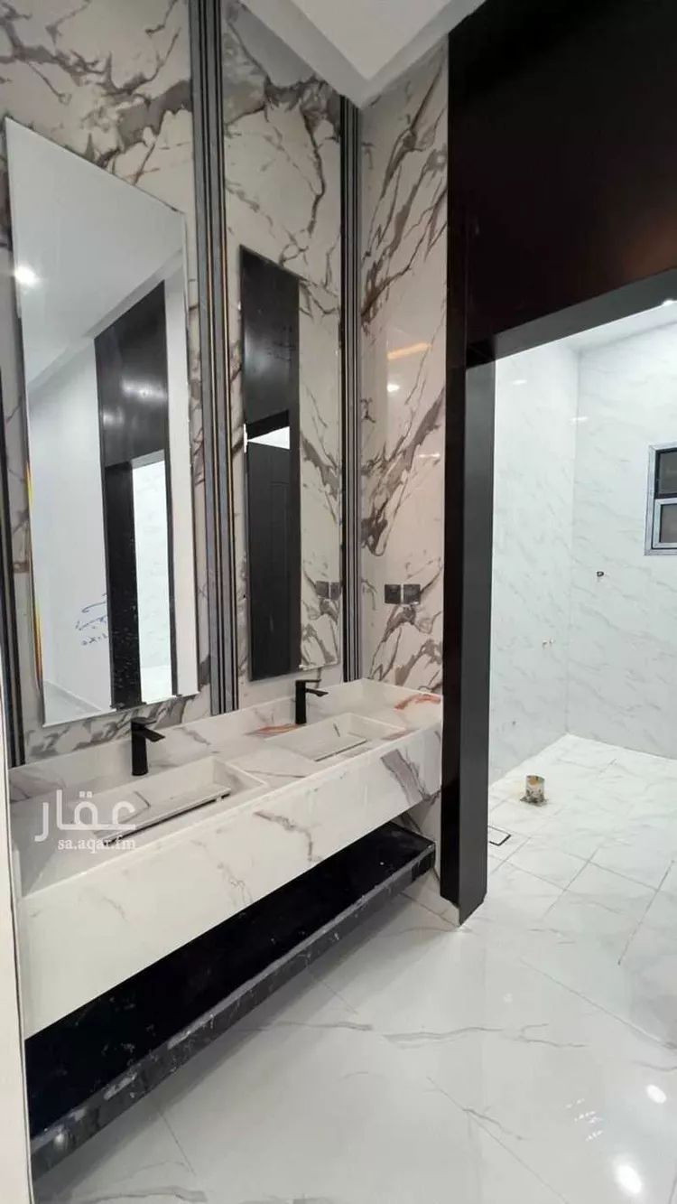 دور للبيع في حي الجنادرية, مدينة الرياض, منطقة الرياض 8