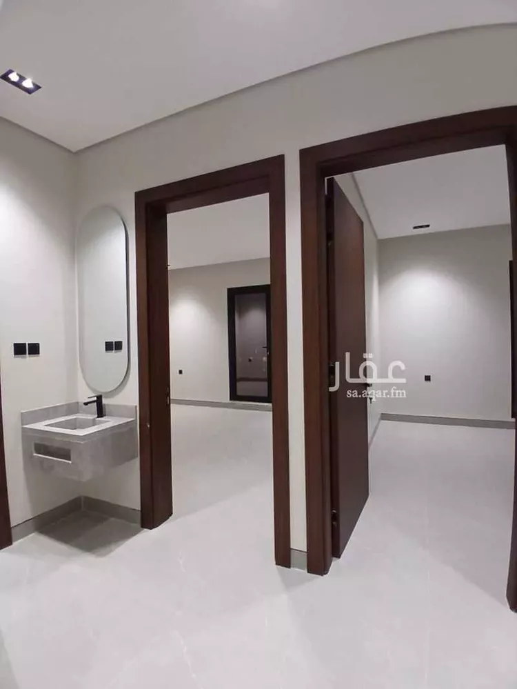 دور للبيع في شارع العينين, حي إشبيلية, مدينة الرياض, منطقة الرياض صورة 5