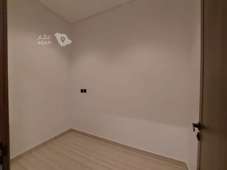 دور للبيع في شارع عبدالعزيز بن أحمد التميمي, حي السويدي, مدينة الرياض, منطقة الرياض 5