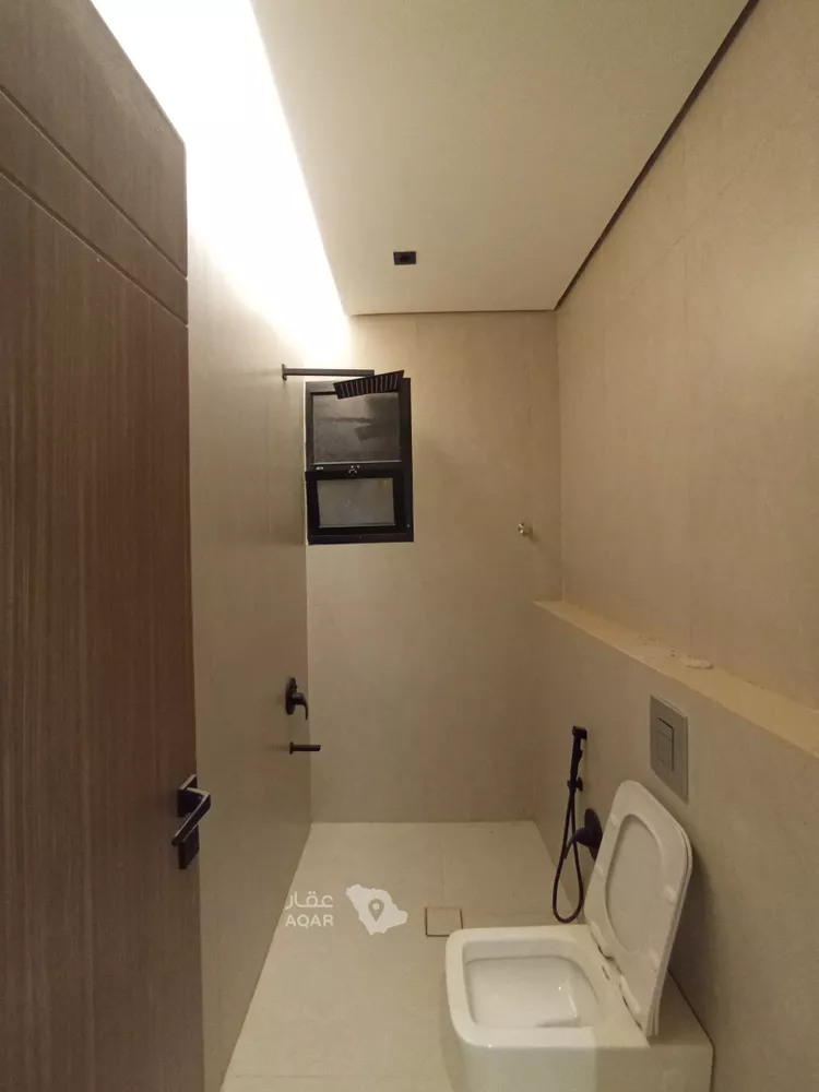 Floor for Sale in Riyadh Ash Sharq 14