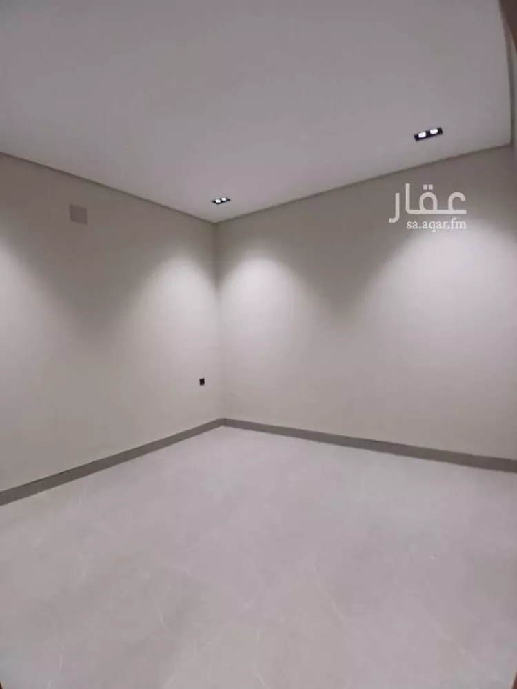 دور للبيع في شارع العينين, حي إشبيلية, مدينة الرياض, منطقة الرياض 8