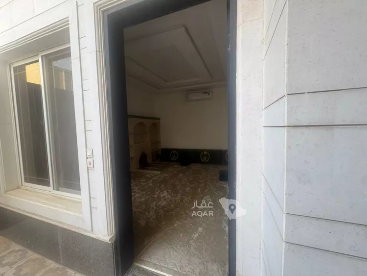 فيلا للإيجار في شارع حمزة بن القاسم, حي الرمال, مدينة الرياض, منطقة الرياض 19