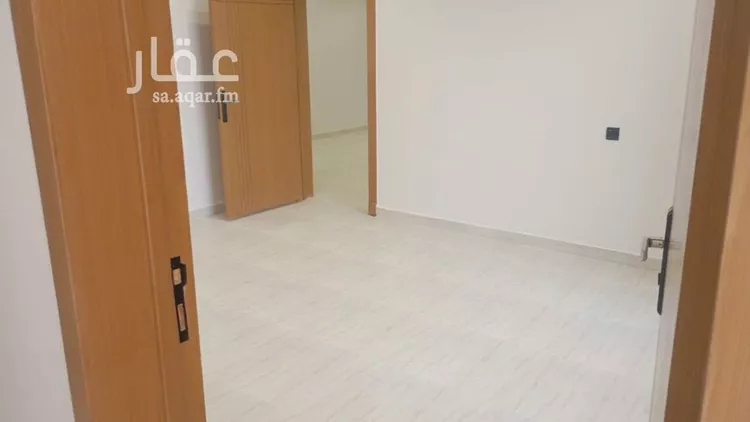دور للبيع في شارع العزم, حي بدر, مدينة الرياض, منطقة الرياض صورة 5