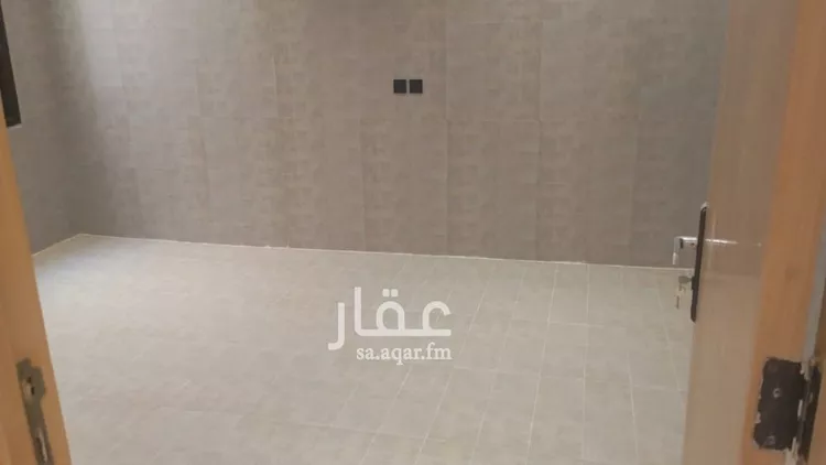 دور للبيع في شارع العزم, حي بدر, مدينة الرياض, منطقة الرياض 13